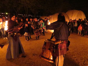 Fires 2017. Espectacle de foc i m&uacute;sica Llumin&agrave;ries de Fires, amb Taller de Magn&egrave;sia i Els Berros de la Cort