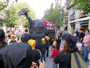 Fires 2017. Passejada amb la Mula Baba i teatre de titelles a la Rambla de la Llibertat