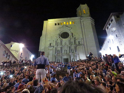Inici de la construcci&oacute; del pilar