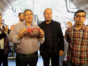 Fires 2017. Col&middot:locaci&oacute; d'una placa commemorativa de l'ascens del Girona FC a primera divisi&oacute; a l'antic caf&egrave; Norat, a la Rambla de la Llibertat