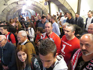 Fires 2017. Col&middot:locaci&oacute; d'una placa commemorativa de l'ascens del Girona FC a primera divisi&oacute; a l'antic caf&egrave; Norat, a la Rambla de la Llibertat