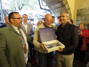 Fires 2017. Col&middot:locaci&oacute; d'una placa commemorativa de l'ascens del Girona FC a primera divisi&oacute; a l'antic caf&egrave; Norat, a la Rambla de la Llibertat