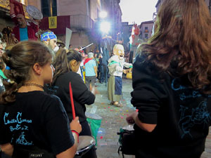 Fires 2017. Ballades de capgrossos, gegants i far&agrave;ndula a la pla&ccedil;a del Vi