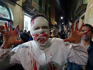 Fires 2017. 6a. Zombie Walk de Girona dins el festival Acocollona't