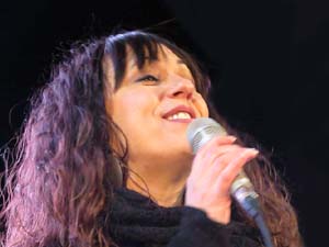 Girona10 2018. Concert de Sandra Fern i Nito Figueras a l'escenari de la pla&ccedil;a Catalunya