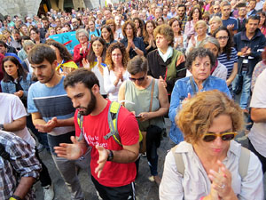 Concentraci&oacute; a la pla&ccedil;a del Vi en protesta per l'empresonament de Cuixart i S&aacute;nchez