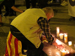 Concentraci&oacute; a la pla&ccedil;a de la Constituci&oacute; en protesta per l'empresonament de Cuixart i S&aacute;nchez