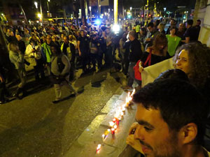 Concentraci&oacute; a la pla&ccedil;a de la Constituci&oacute; en protesta per l'empresonament de Cuixart i S&aacute;nchez