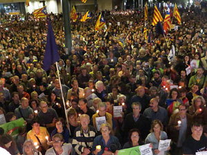 Concentraci&oacute; a la pla&ccedil;a de la Constituci&oacute; en protesta per l'empresonament de Cuixart i S&aacute;nchez