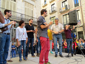 Concentraci&oacute; a la pla&ccedil;a del Vi i manifestaci&oacute; 'Cap pas enrere'