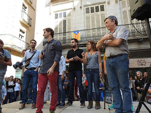 Concentraci&oacute; a la pla&ccedil;a del Vi i manifestaci&oacute; 'Cap pas enrere'