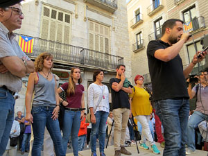 Concentraci&oacute; a la pla&ccedil;a del Vi i manifestaci&oacute; 'Cap pas enrere'