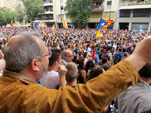 Manifestaci&oacute; 'Els col&middot;legis, sempre nostres!' davant la seu de la Generalitat de Catalunya