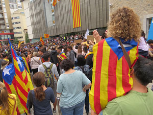 Manifestaci&oacute; 'Els col&middot;legis, sempre nostres!' davant la seu de la Generalitat de Catalunya
