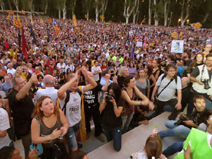 Manifestaci&oacute; 'Rep&uacute;blica!' pels carrers de la ciutat i el Parc de la Devesa