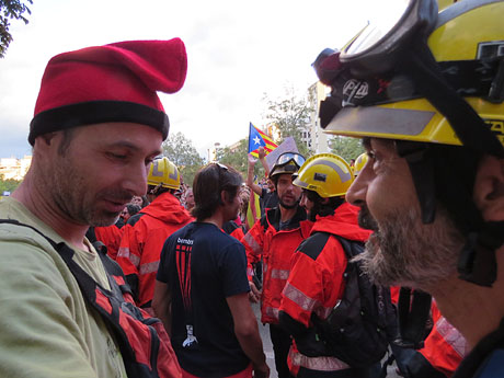 3 d'octubre 2017. Aturada general. Manifestaci&oacute; 'Rep&uacute;blica!' pels carrers de la ciutat i el Parc de la Devesa