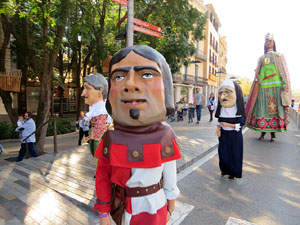 Marat&oacute; per la democr&agrave;cia. Cercavila dels gegants i capgrossos de Girona