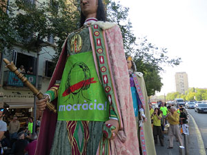 Marat&oacute; per la democr&agrave;cia. Cercavila dels gegants i capgrossos de Girona