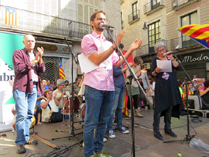 Marat&oacute; per la democr&agrave;cia. Concentraci&oacute; i parlaments a la pla&ccedil;a del Vi