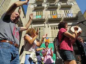Marat&oacute; per la democr&agrave;cia. Concentraci&oacute; i parlaments a la pla&ccedil;a del Vi