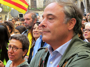 Marat&oacute; per la democr&agrave;cia. Concentraci&oacute; i parlaments a la pla&ccedil;a del Vi