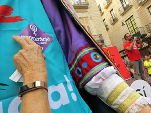Marat&oacute; per la democr&agrave;cia. Concentraci&oacute; i parlaments a la pla&ccedil;a del Vi