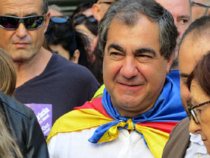 Marat&oacute; per la democr&agrave;cia. Concentraci&oacute; i parlaments a la pla&ccedil;a del Vi