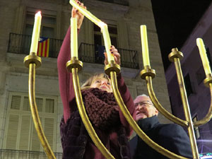 Nadal 2017. Encesa de les llums de Hanukk&agrave; a la pla&ccedil;a del Vi