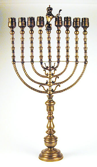 L&agrave;mpada de Hanukk&agrave;. Segle XVIII. Mus&eacute;e d'art et d'histoire du Juda&iuml;sme, It&agrave;lia