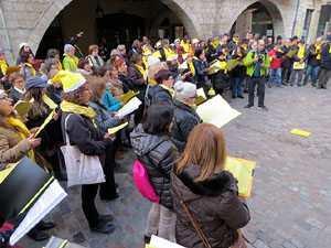 Nadal 2017. 'Un cant a la Llibertat'. Cantada de nadales a la pla&ccedil;a del Vi