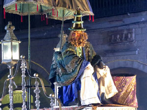 La Cavalcada de Reis 2018. Arribada del seguici a la pla&ccedil;a del Vi