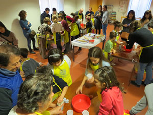 Nadal 2017. Taller de sufganiot, bunyols de Hanukk&agrave;, al Museu d'Hist&ograve;ria dels Jueus