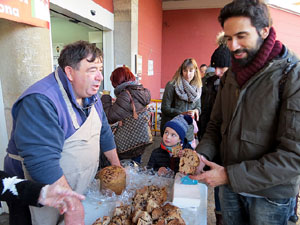 Nadal 2016. La xocolatada del Mercat del Lle&oacute; la vig&iacute;lia de Nadal