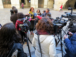 'R' de rep&uacute;blica. Acte per commemorar el primer mes de la proclamaci&oacute; de la Rep&uacute;blica, a la pla&ccedil;a