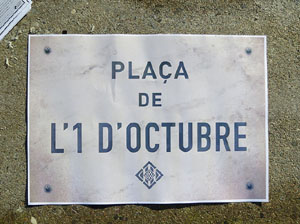 Canvi de nom de la pla&ccedil;a Constituci&oacute; per pla&ccedil;a de l'1 d'octubre