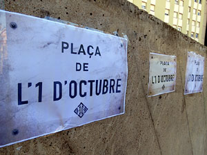 Canvi de nom de la pla&ccedil;a Constituci&oacute; per pla&ccedil;a de l'1 d'octubre
