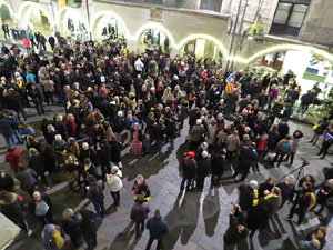 'R' de rep&uacute;blica. Acte per commemorar el primer mes de la proclamaci&oacute; de la Rep&uacute;blica, a la pla&ccedil;a