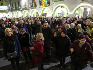 'R' de rep&uacute;blica. Acte per commemorar el primer mes de la proclamaci&oacute; de la Rep&uacute;blica, a la pla&ccedil;a