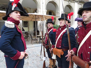 X Festa Reviu els Setges Napole&ograve;nics de Girona. Desfilada pels carrers de Girona