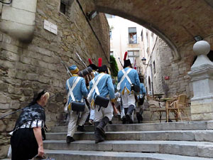 X Festa Reviu els Setges Napole&ograve;nics de Girona. Desfilada pels carrers de Girona