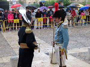 X Festa Reviu els Setges Napole&ograve;nics de Girona. Presentaci&oacute; a la pla&ccedil;a de Sant Dom&egrave;nec