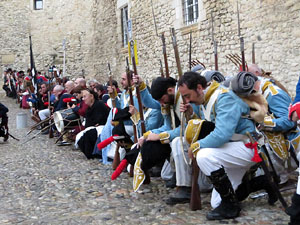 X Festa Reviu els Setges Napole&ograve;nics de Girona. Presentaci&oacute; a la pla&ccedil;a de Sant Dom&egrave;nec