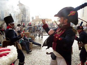 X Festa Reviu els Setges Napole&ograve;nics de Girona. Combat a la pla&ccedil;a dels Ap&ograve;stols