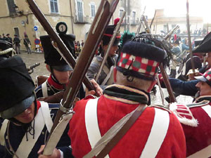 X Festa Reviu els Setges Napole&ograve;nics de Girona. Combat a la pla&ccedil;a dels Ap&ograve;stols
