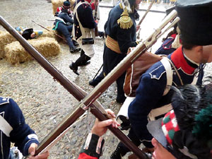 X Festa Reviu els Setges Napole&ograve;nics de Girona. Combat a la pla&ccedil;a dels Ap&ograve;stols