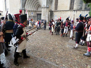 X Festa Reviu els Setges Napole&ograve;nics de Girona. Combat a la pla&ccedil;a dels Ap&ograve;stols