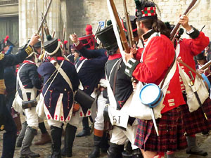 X Festa Reviu els Setges Napole&ograve;nics de Girona. Combat a la pla&ccedil;a dels Ap&ograve;stols