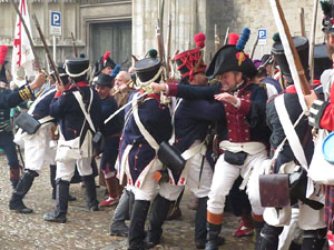 X Festa Reviu els Setges Napole&ograve;nics de Girona. Combat a la pla&ccedil;a dels Ap&ograve;stols