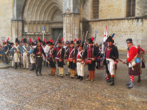 X Festa Reviu els Setges Napole&ograve;nics de Girona. Combat a la pla&ccedil;a dels Ap&ograve;stols