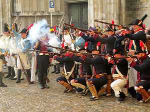 X Festa Reviu els Setges Napole&ograve;nics de Girona. Combat a la pla&ccedil;a dels Ap&ograve;stols